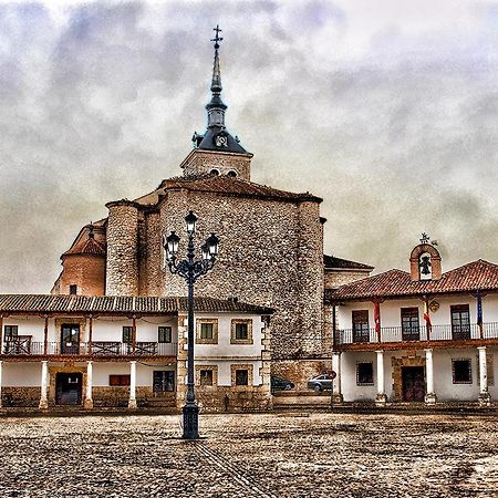 Alojamiento Colmenar De Oreja Plaza Mayor Colmenar de Oreja Exterior foto