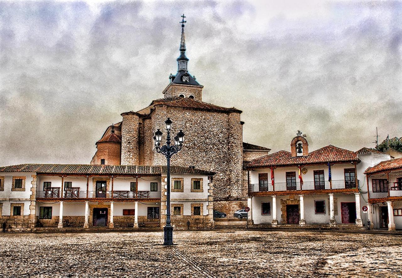 Alojamiento Colmenar De Oreja Plaza Mayor Colmenar de Oreja Exterior foto